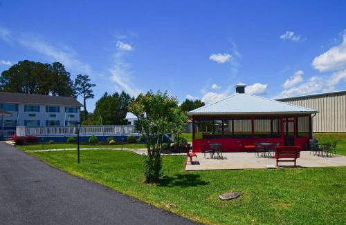 Chincoteague Hotel | Days Inn by Wyndham Chincoteague Island