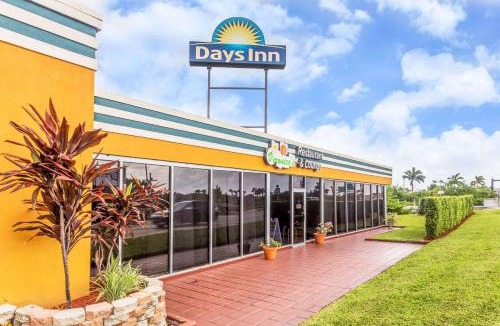 Fort Lauderdale Hotel | Days Inn by Wyndham Fort Lauderdale-Oakland Park Airport N