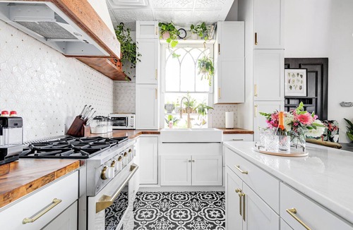 Richmond Apartment | Dear John, Suite 1