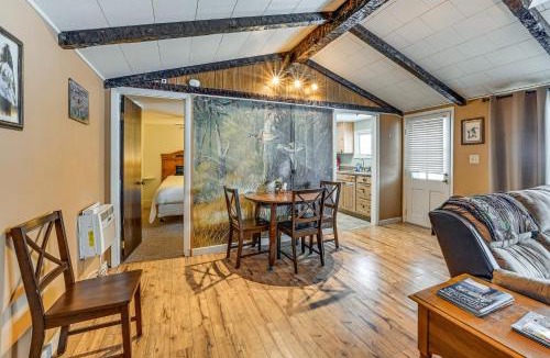 Dresden House | Deck & Fire Pit! Muskingum Fishing Cabin
