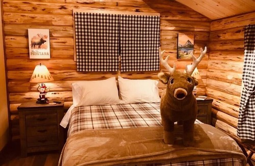 Kila Cabin | Deer Cabin at +WM Ranch Near Glacier National Park, Peaceful log cabin in the woods, yet only 20 min.