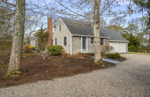 North Eastham House | Delightful Home with In-law Apt. Near Bay