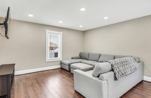 Huntingtown House | Delightful Pet Friendly Family Home In Great Location! by RedAwning