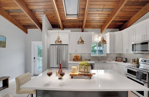 Delray Beach House | Delray Beach - Group Getaway · Private Complex Heated pool, 2 houses, sleeps 16