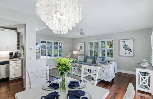 Delray Beach Apartment | Delray Breezes !NEW! WALK to BEACH & THE AVE!