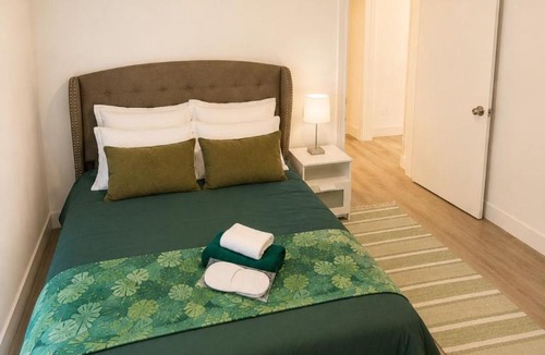 Midtown House | Deluxe Room in best location Miami in a 2 Bedrooms Unit - Parking, Laundry and Luggage Storage