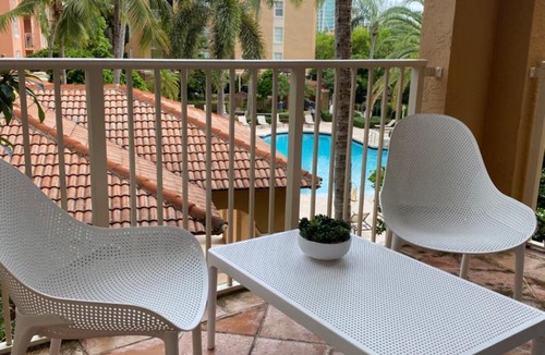 Aventura Apartment | Deluxe Yacht Club Condo Near the Beach
