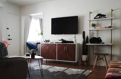 West Los Angeles Apartment | Designer 1BR | Patio | King Bed | Sawtelle | West LA
