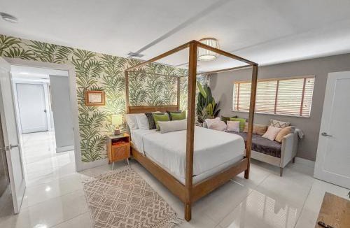 Dolphin Isles Villa | Designer Beach House with Heated Pool, Walk to Sand