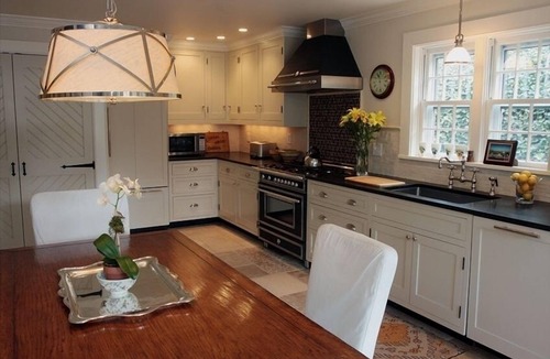 Nantucket Town House | Designer House on Lily Street in Town! A/C!