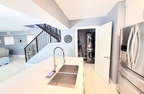 Wilton Manors House | Designer Wilton Manors Villa: Heated Pool, 4 BR, Prime Location