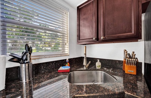 North Beach Apartment | Desoto 2 bedrooms First floor