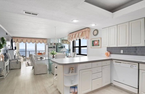 Midtown Ocean City Condo | Direct Oceanfront Two Bedroom w/ Awesome Views