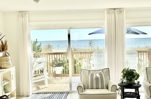 South Bethany House | DIRECT OCEANFRONT House, interior renovation 2022; VERY RARELY RENTED/occupied