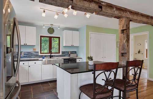 Canastota House | Direct Oneida Lake Access -Modern & Cozy Home w/Kayaks
