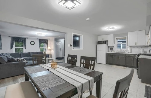 Fort Montgomery House | Discover Nature’s Glory! Perfect Family Home