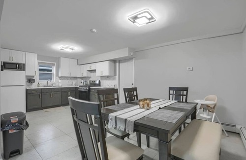 Fort Montgomery House | Discover Nature’s Glory! Perfect Family Home