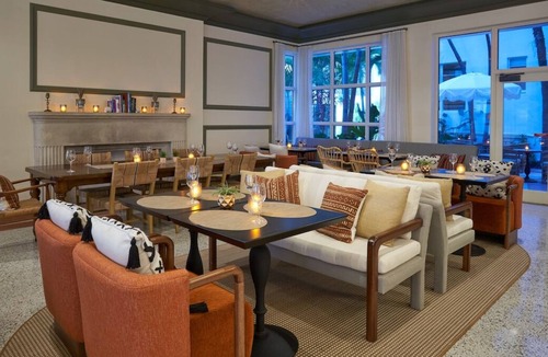 South Pointe House | Discover South Beach Bliss! 2 Serene Rooms, Poolside, Steps to Lummus Park Beach!