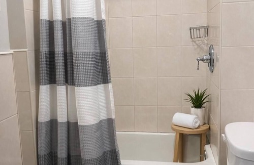 Bloomingdale Apartment | Discover the Comfort of Columbia University Area-1