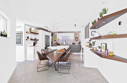 Wilton Manors House | Discover The Sapphire – A Stunning, Vibrant Waterway Home Offering Style, Comfort & Relaxation!