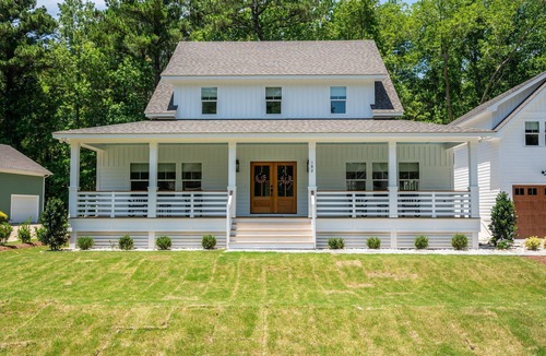 Harbinger House | Discover this stunning award-winning luxury 4br & 3.5 bath home in the OBX