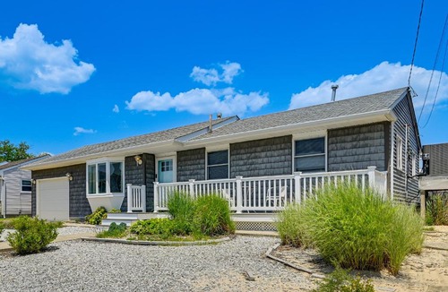 Mystic Island House | Dockside Little Egg Harbor Getaway Near LBI!