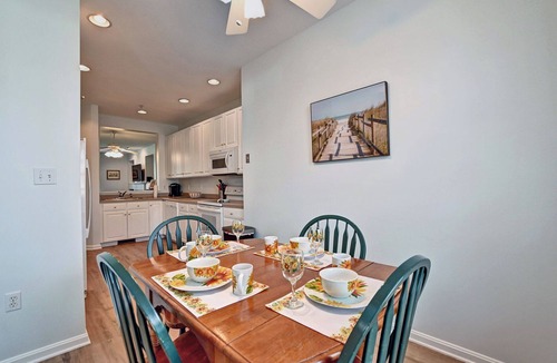 Ocean View Condo | Dog Friendly, 2 Bedroom Condo in Bear Trap Dunes! Sleeps 6, WIFI, shuttle to the beach, Community Pool, Tennis, and more!