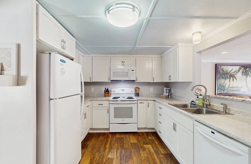 Harkers Island House | Dog-friendly coastal home with enclosed yard and boat parking available