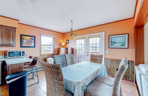 Fenwick Island House | Dog-friendly Fenwick Island home with beach access – walk to shops
