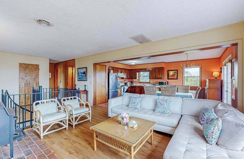 Fenwick Island House | Dog-friendly Fenwick Island home with beach access – walk to shops