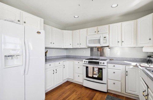 Broadkill Beach House | Dog Friendly in Broadkill Beach. Enjoy the Short Walk to the Bay!