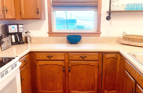 Rodanthe House | Dog-friendly oceanfront home with large deck, high-speed WiFi, washer/dryer & AC