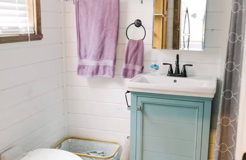 Triadelphia Cottage | Dog-friendly Tinyhouse-Pond, Kayak, Grill, Firepit