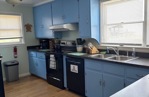 Sea Retreat House | Don't miss out on summer. 1 Wk avail 8/29-9/5/26. Great Location&Fido Friendly,
