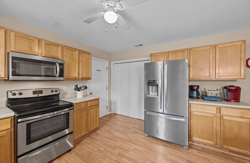 James City House | Double Up: Two 3BR Homes w/King Suites, Pool Tables, Fenced Yards, Pet Friendly
