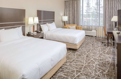 Rockland Hotel | DoubleTree by Hilton Boston - Rockland