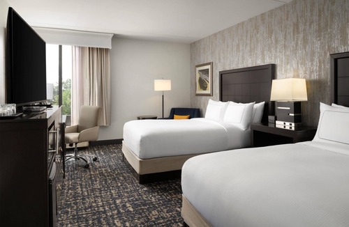 North Chesterfield Hotel | DoubleTree by Hilton Richmond - Midlothian