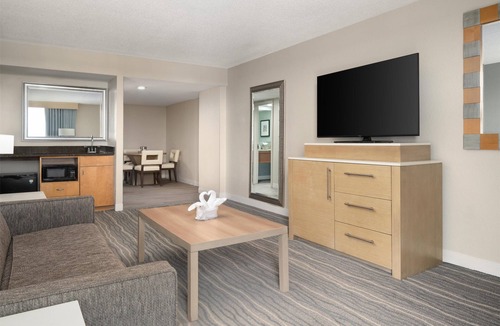 Northeast Virginia Beach Hotel | DoubleTree by Hilton Virginia Beach