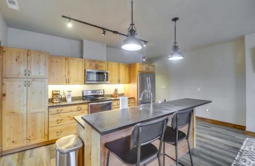 Columbia Falls House | Downtown Columbia Falls Condo: 16 Mi to Ski Resort