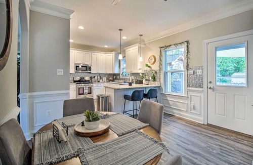 Old Town Fredericksburg House | Downtown Fredericksburg Home w/Large Patio!