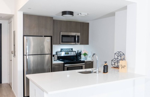 Overtown Apartment | Downtown Miami Getaway Modern Condo with Infinity Pool Access and Central Living