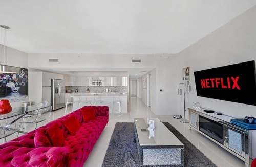 Hallandale Beach Condo | ★DREAM-SKY MANSION. 3DBR/3BA LUXURY PENTHOUSE. 33RD FLOOR - 25 min to FIFA!