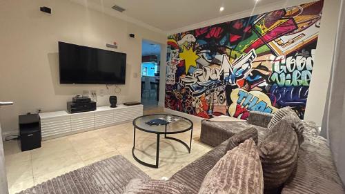 Ludlam House | Dreampoolhousemiami