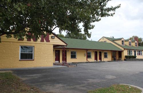 Chestertown Hotel | Driftwood Inn