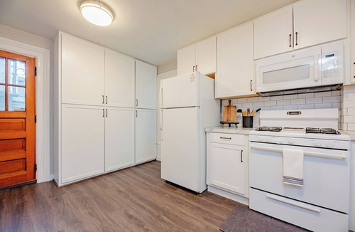 Downtown Rochester House | DT Rochester | Mins to Everything | Swillburg