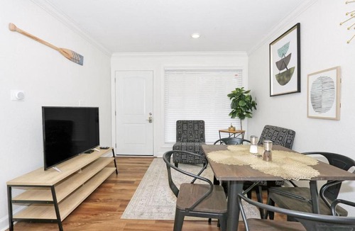 Willoughby Spit Apartment | Dune Cottage Isle Suite (2 bed/2 bath beach condo)