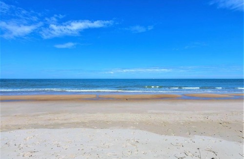 Willoughby Spit Apartment | Dune Cottage Tide Suite (2-Bd/2-Bth Beach Condo)