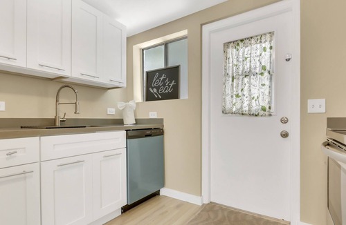 Tarpon River House | Duplex - hot tub, near Las Olas Blvd