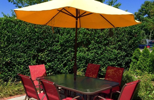 Nantucket Condo | Duplex Sunny Condo in residential neighborhood, 5min walk to bike paths!