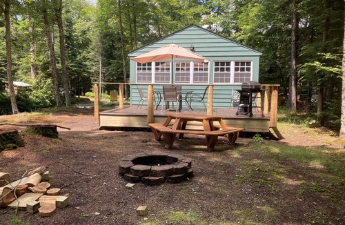 Town of Webb Cottage | Eagle Bay Cottage with Lake Rights